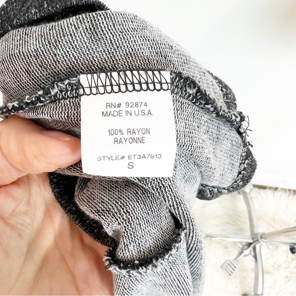 ELLA MOSS BLACK FLECK SLEEVELESS RACER BACK RUFFLED TANK WITH ZIPPER SZ SMALL - Picture 3 of 4